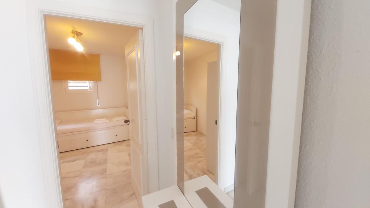 Apartamento Del Parque Flats Meseta Swimmingpool Torremolinos Exterior foto